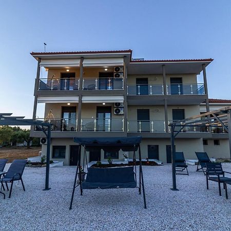 G C Luxury Apartments 尼基季 外观 照片
